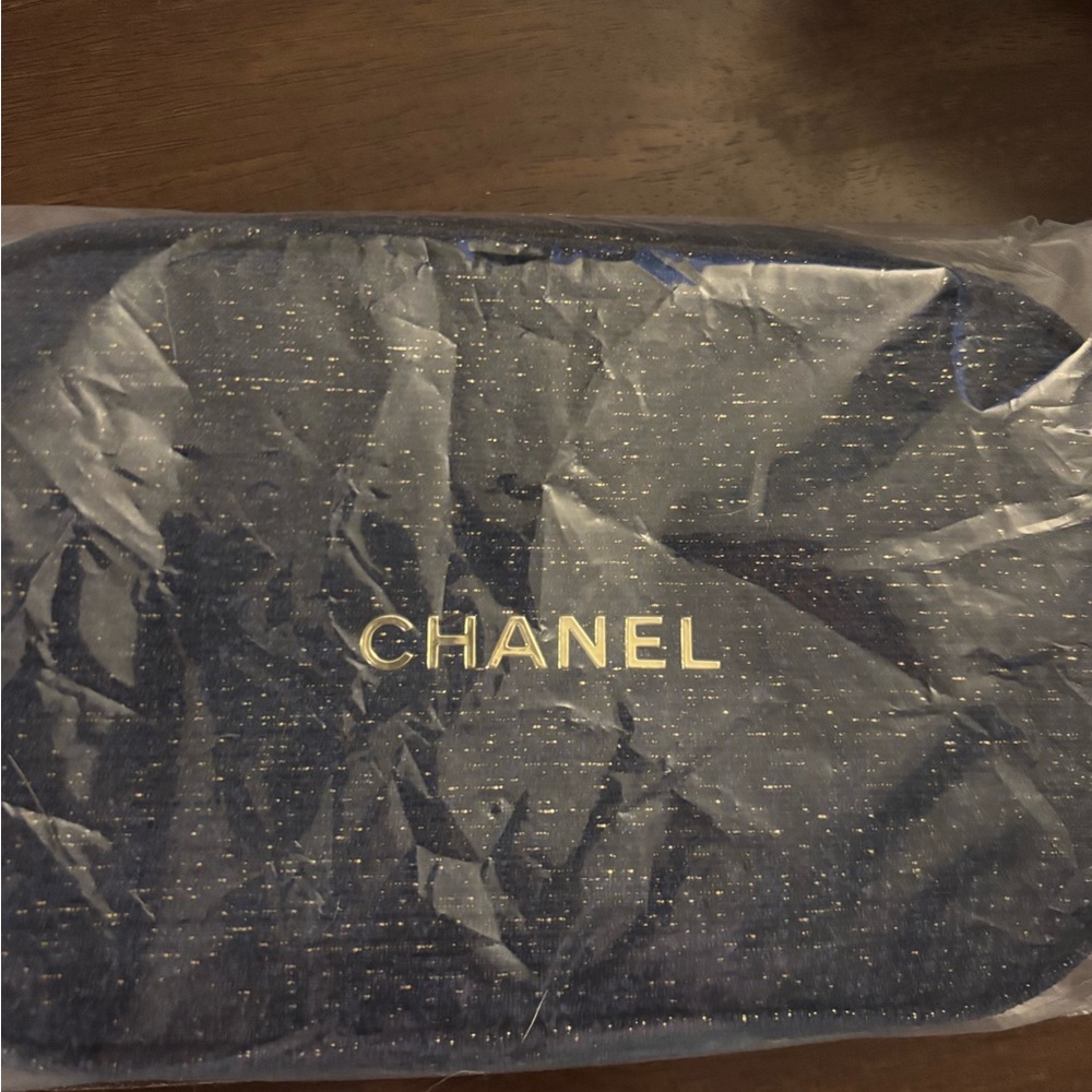 Brand new Chanel navy blue fabric with glitter Cosmetic Pouch - Picture 6 of 8